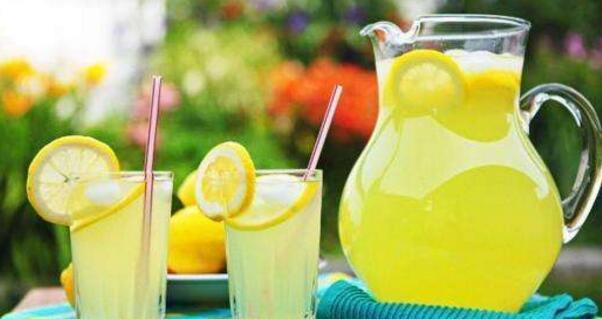 喝柠檬水有什么作用与疗效
